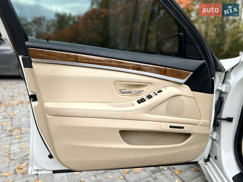 Седан BMW 5 Series 2013 в Дрогобичі