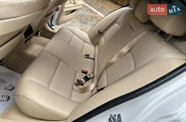 Седан BMW 5 Series 2013 в 