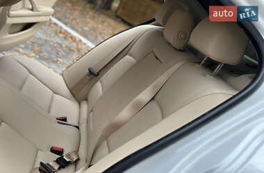 Седан BMW 5 Series 2013 в 
