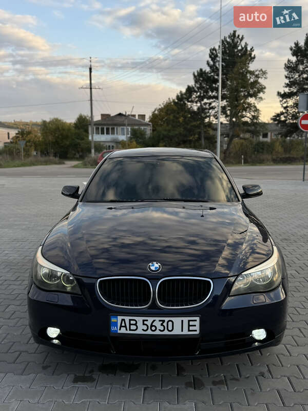 Седан BMW 5 Series 2003 в Ямполе