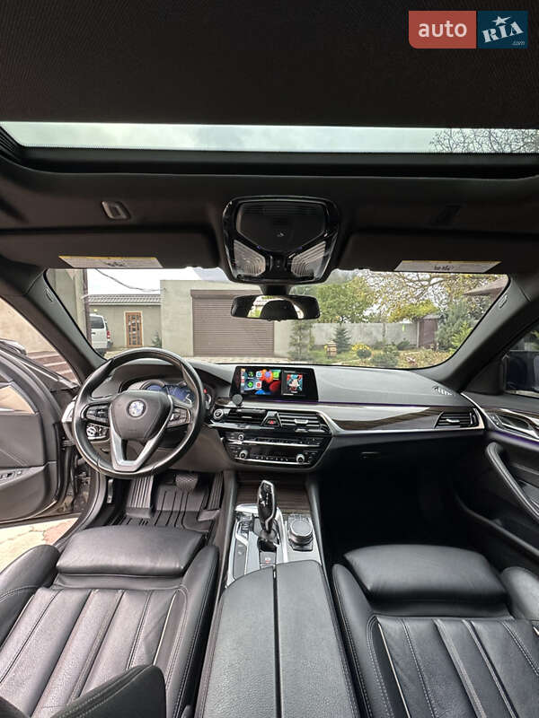 Седан BMW 5 Series 2018 в Николаеве фото 12 Седан BMW 5 Series 2018 в Николаеве