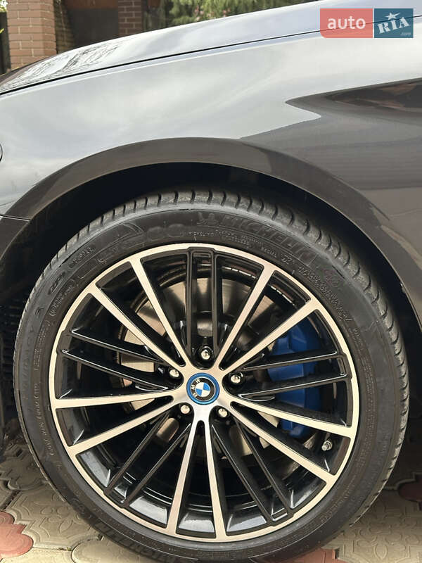 Седан BMW 5 Series 2018 в Николаеве фото 18 Седан BMW 5 Series 2018 в Николаеве