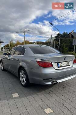 Седан BMW 5 Series 2005 в Ужгороді
