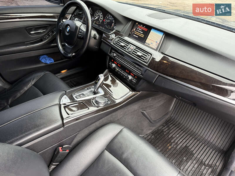 Седан BMW 5 Series 2015 в Сумах