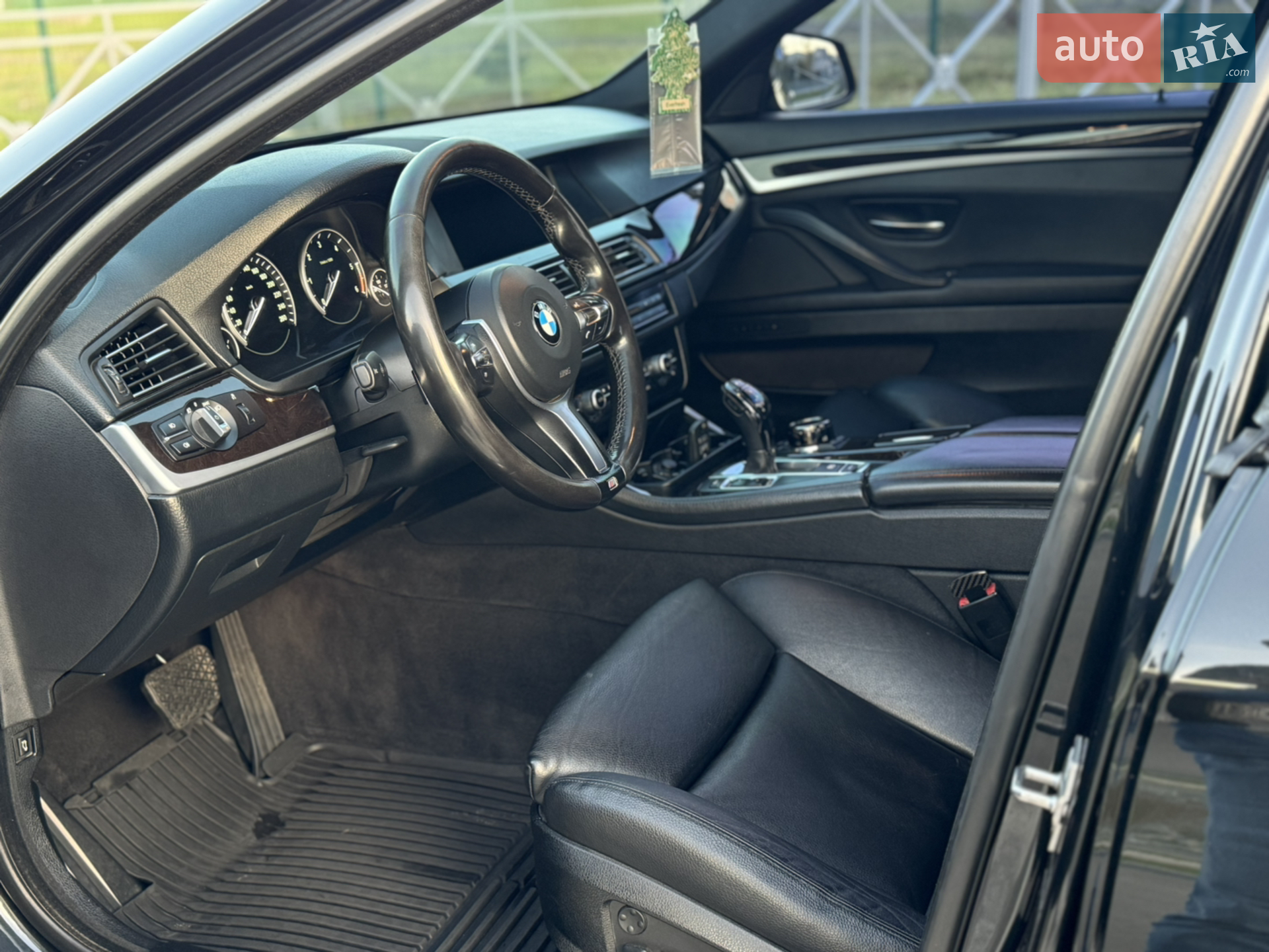 2011 BMW 5er - мініатюра 31