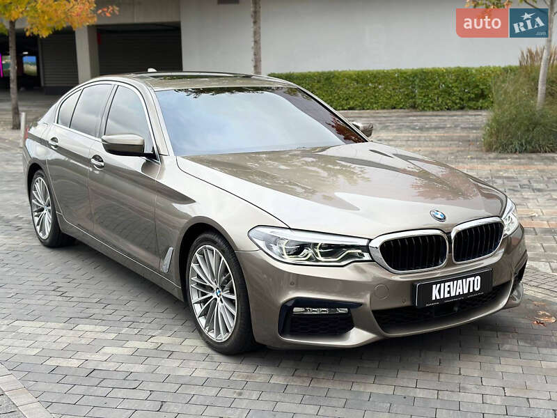 Седан BMW 5 Series 2017 в Киеве