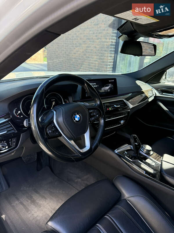 Седан BMW 5 Series 2018 в Ивано-Франковске фото 23 Седан BMW 5 Series 2018 в Ивано-Франковске