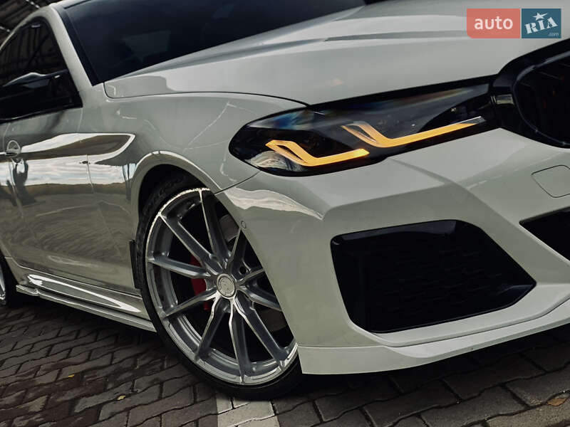 Седан BMW 5 Series 2017 в Тернополе