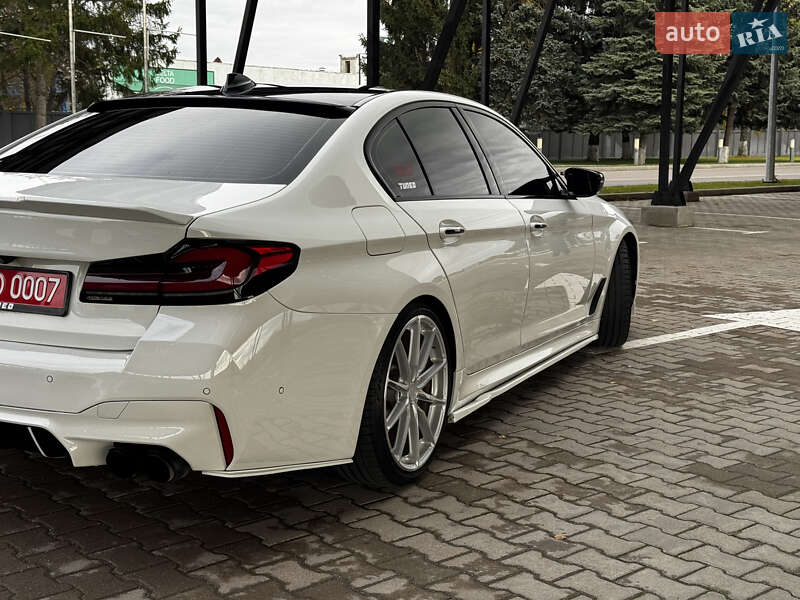 Седан BMW 5 Series 2017 в Тернополе