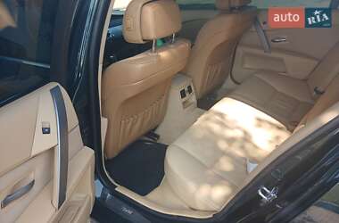 Седан BMW 5 Series 2003 в  фото 12 Седан BMW 5 Series 2003 в