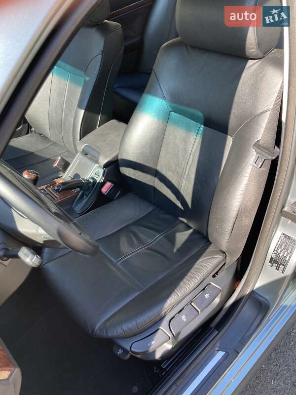 Седан BMW 5 Series 2001 в Киеве