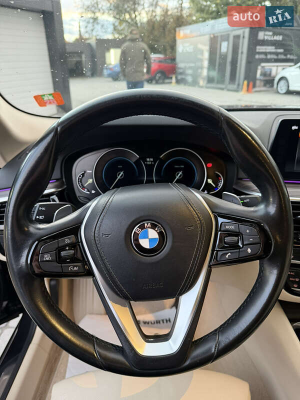 Седан BMW 5 Series 2017 в Львове фото 15 Седан BMW 5 Series 2017 в Львове