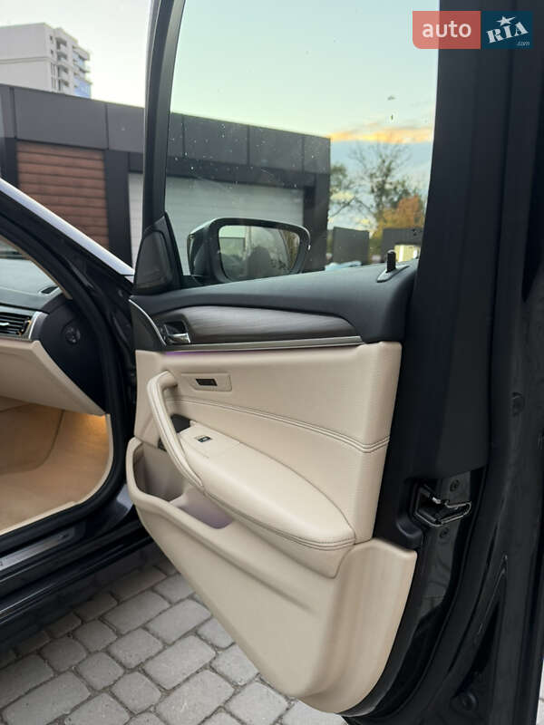 Седан BMW 5 Series 2017 в Львове фото 33 Седан BMW 5 Series 2017 в Львове