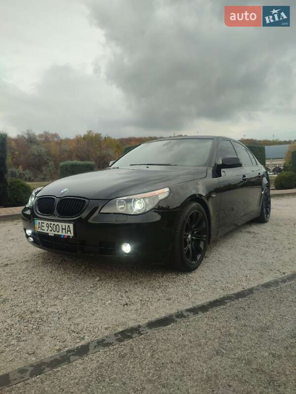 Седан BMW 5 Series 2003 в Дніпрі