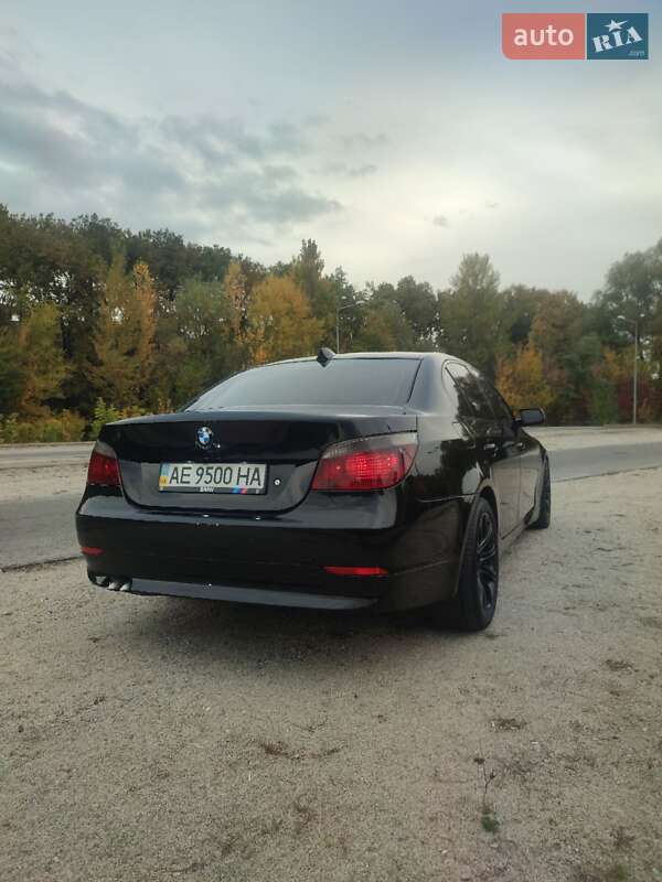 Седан BMW 5 Series 2003 в Дніпрі