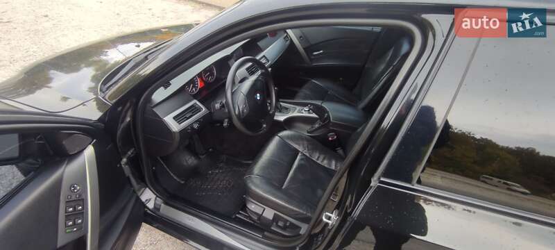 Седан BMW 5 Series 2003 в Дніпрі