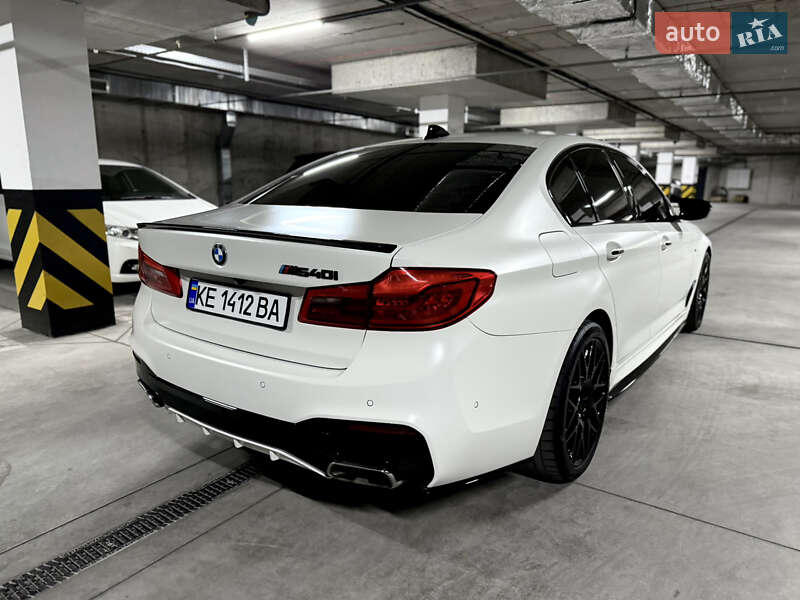 Седан BMW 5 Series 2017 в Днепре