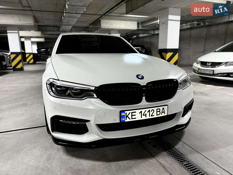 Седан BMW 5 Series 2017 в Днепре