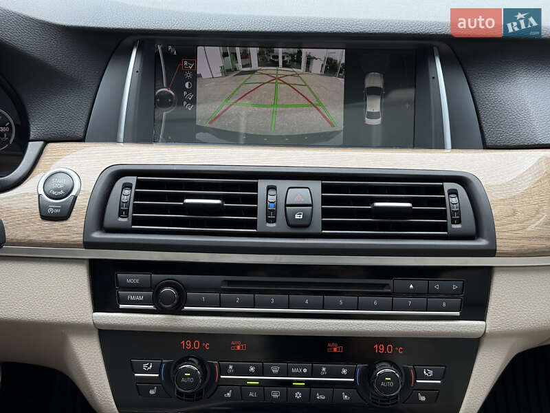 Седан BMW 5 Series 2011 в Харкові