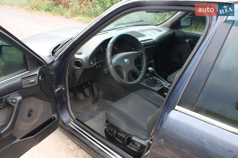 Седан BMW 5 Series 1991 в Запоріжжі