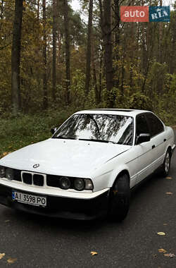 Седан BMW 5 Series 1991 в Києві