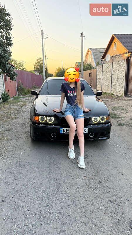 BMW 5 Series 2000