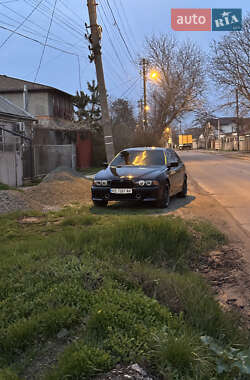 Седан BMW 5 Series 2000 в  фото 12 Седан BMW 5 Series 2000 в