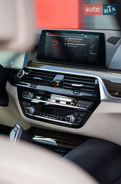 Седан BMW 5 Series 2020 в 