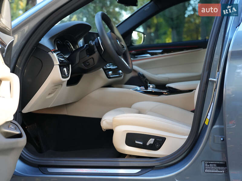 Седан BMW 5 Series 2018 в Киеве фото 7 Седан BMW 5 Series 2018 в Киеве