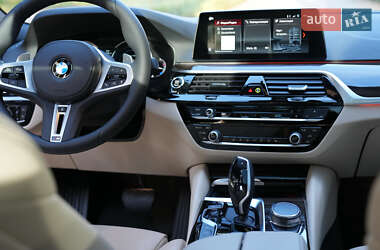 Седан BMW 5 Series 2018 в 