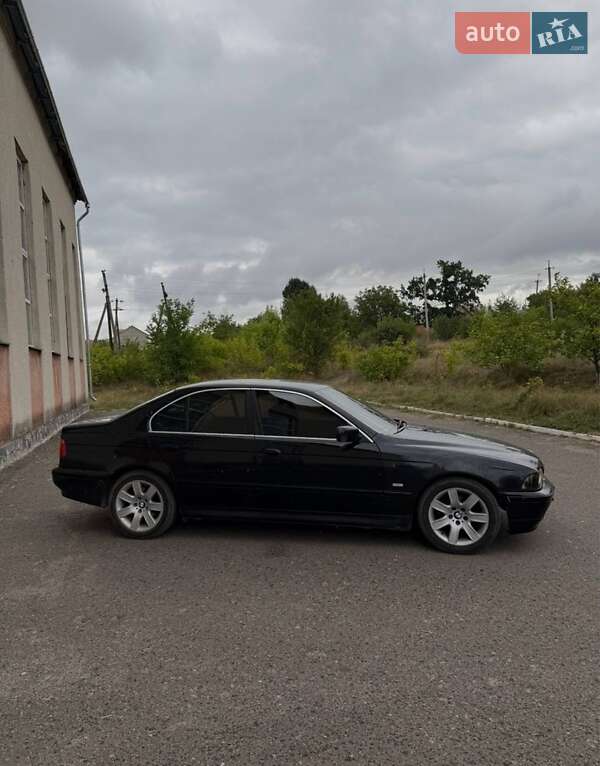 Седан BMW 5 Series 2002 в Виннице