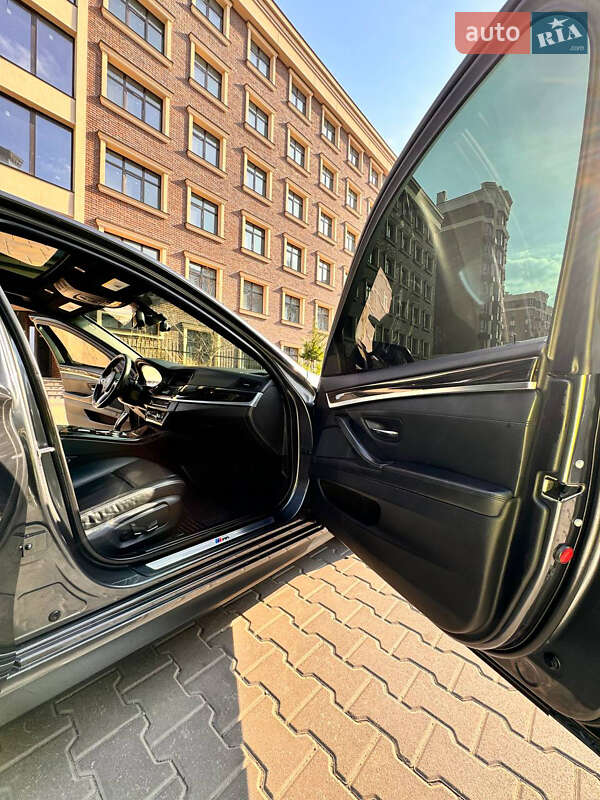 Седан BMW 5 Series 2015 в Києві фото 5 Седан BMW 5 Series 2015 в Києві