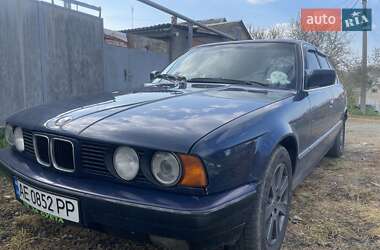 Седан BMW 5 Series 1989 в Днепре
