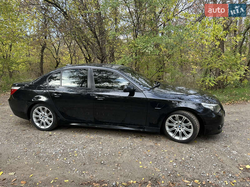 Седан BMW 5 Series 2006 в Запоріжжі