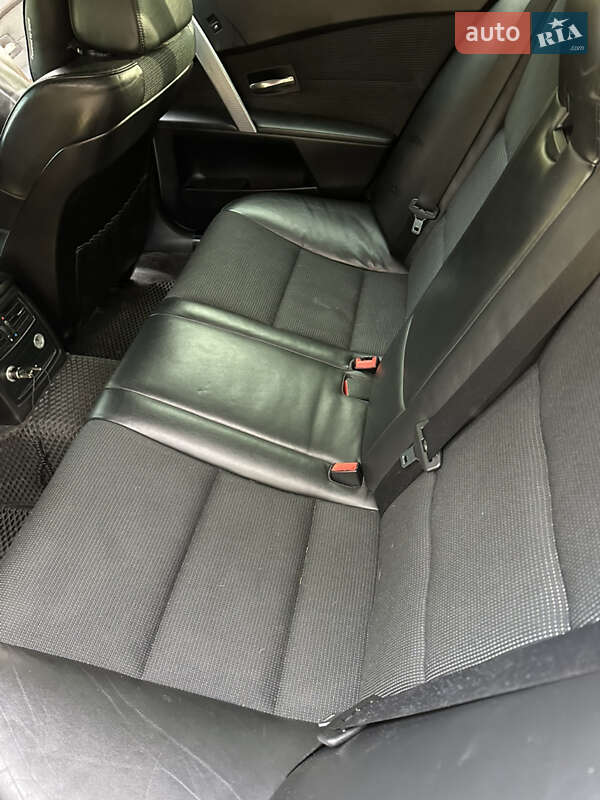 Седан BMW 5 Series 2006 в Запоріжжі