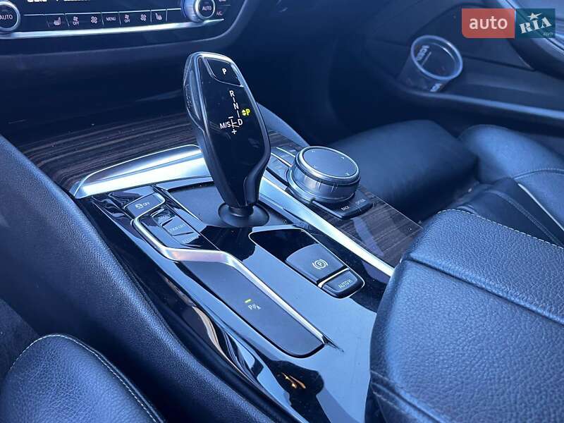 Седан BMW 5 Series 2019 в Луцке фото 25 Седан BMW 5 Series 2019 в Луцке