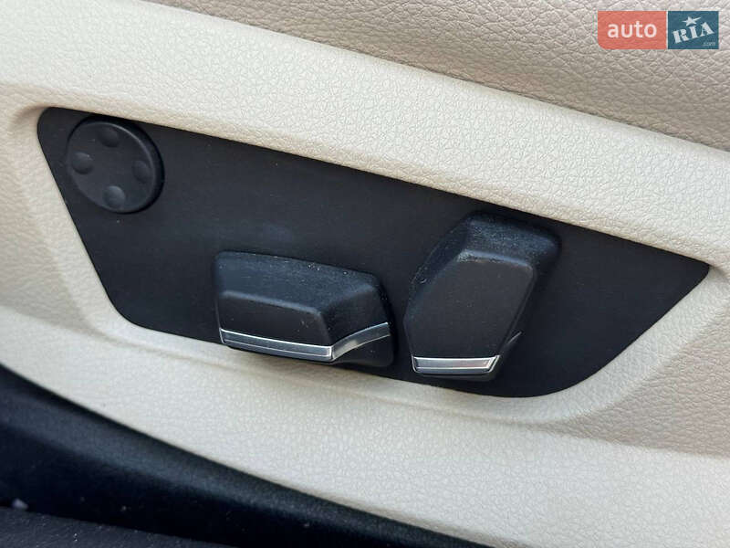 Седан BMW 5 Series 2013 в Києві фото 17 Седан BMW 5 Series 2013 в Києві