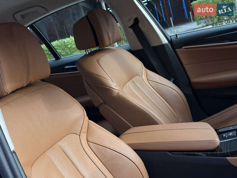 Седан BMW 5 Series 2016 в Киеве фото 21 Седан BMW 5 Series 2016 в Киеве