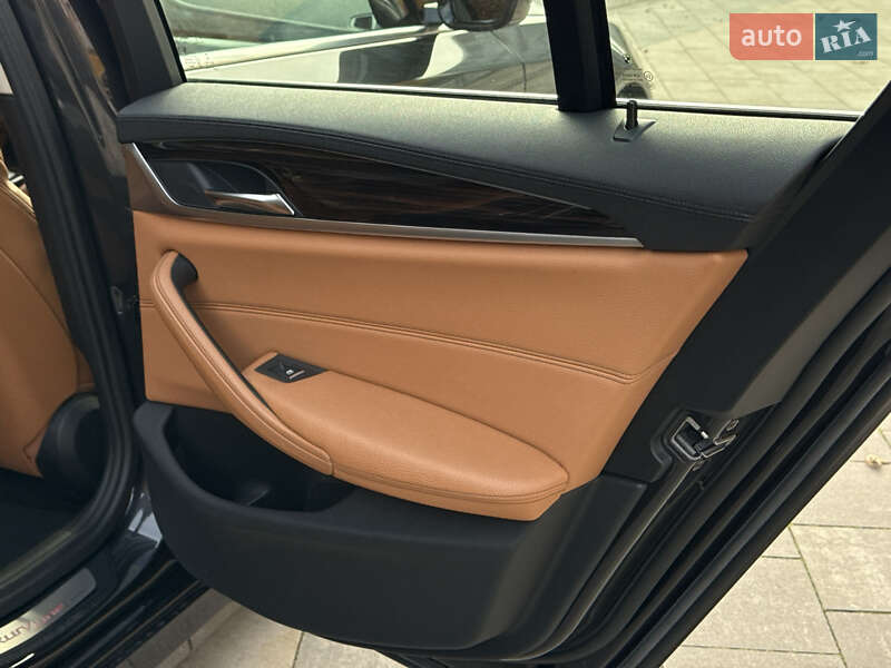 Седан BMW 5 Series 2016 в Киеве фото 29 Седан BMW 5 Series 2016 в Киеве