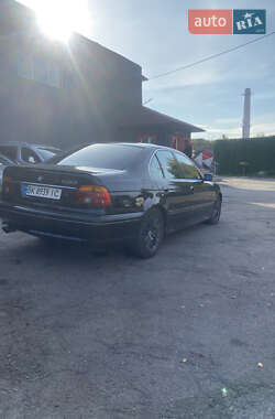 Седан BMW 5 Series 2002 в  фото 5 Седан BMW 5 Series 2002 в