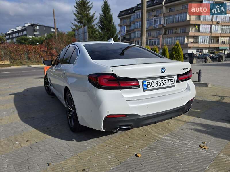 Седан BMW 5 Series 2022 в Львове