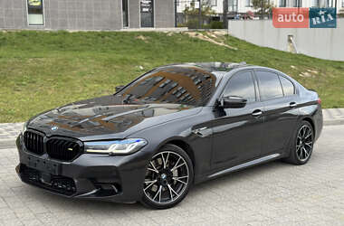 Седан BMW 5 Series 2017 в Львові