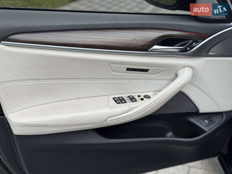 Седан BMW 5 Series 2017 в Львове фото 17 Седан BMW 5 Series 2017 в Львове