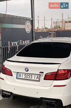 Седан BMW 5 Series 2011 в 