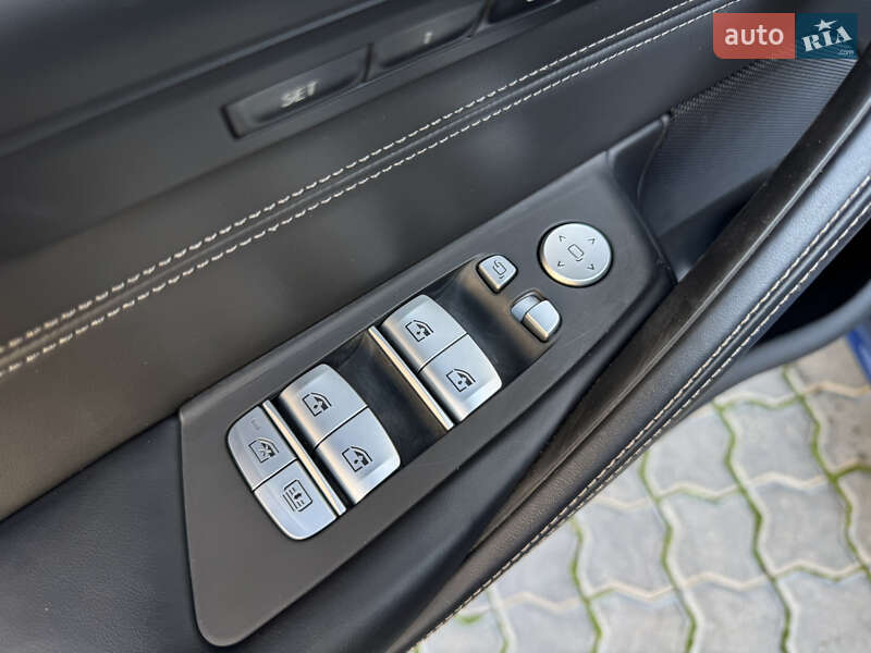 Седан BMW 5 Series 2019 в Одессе