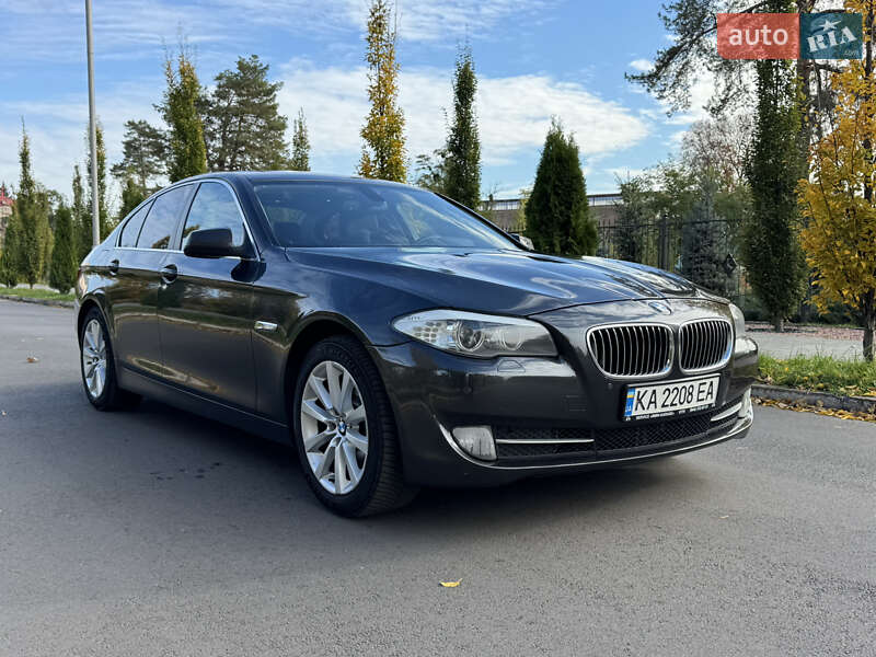 Седан BMW 5 Series 2011 в Киеве