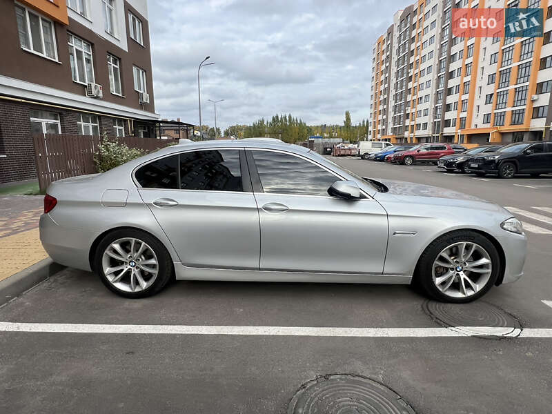 Седан BMW 5 Series 2015 в Киеве