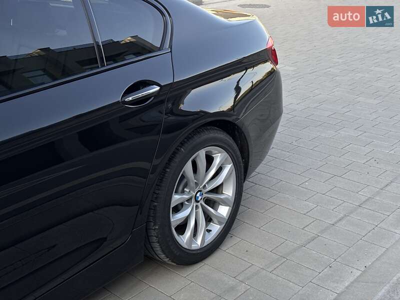 Седан BMW 5 Series 2015 в Ковеле