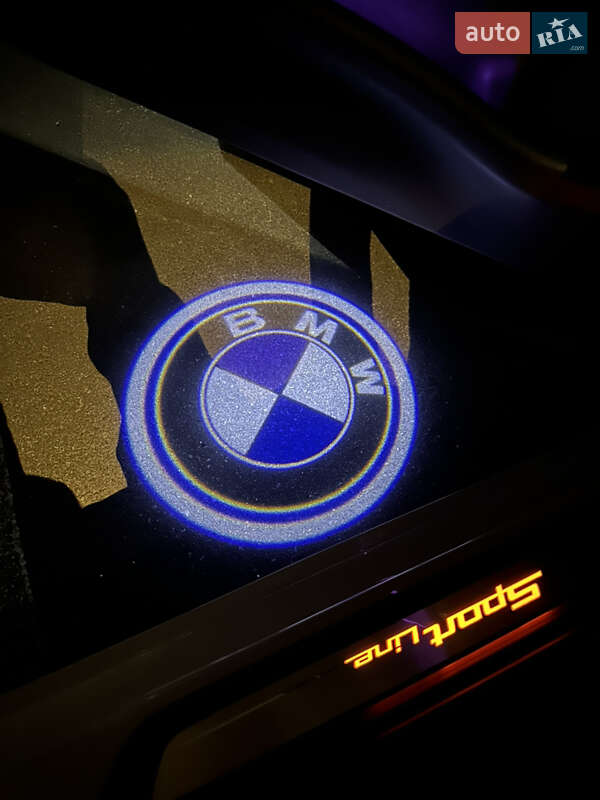 Седан BMW 5 Series 2017 в Киеве