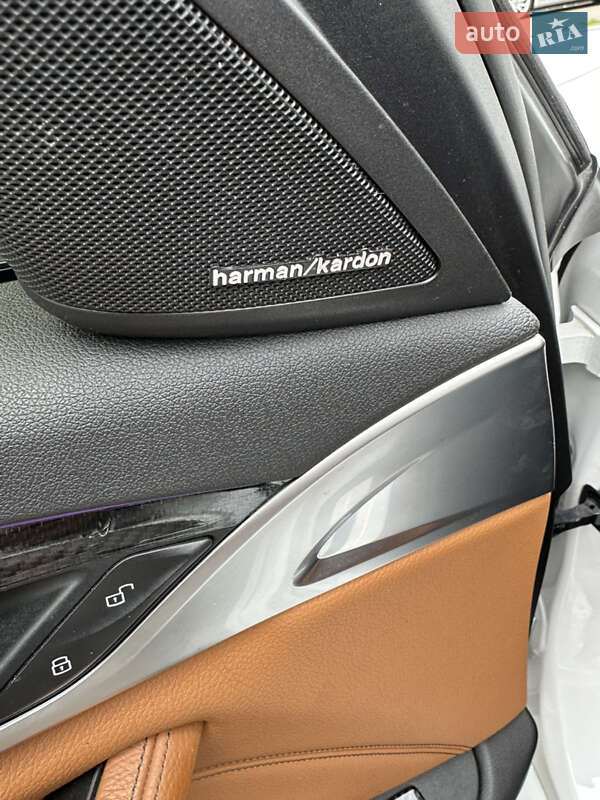 Седан BMW 5 Series 2017 в Киеве